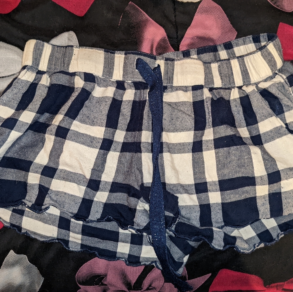 Aerie plaid flannel shorts
